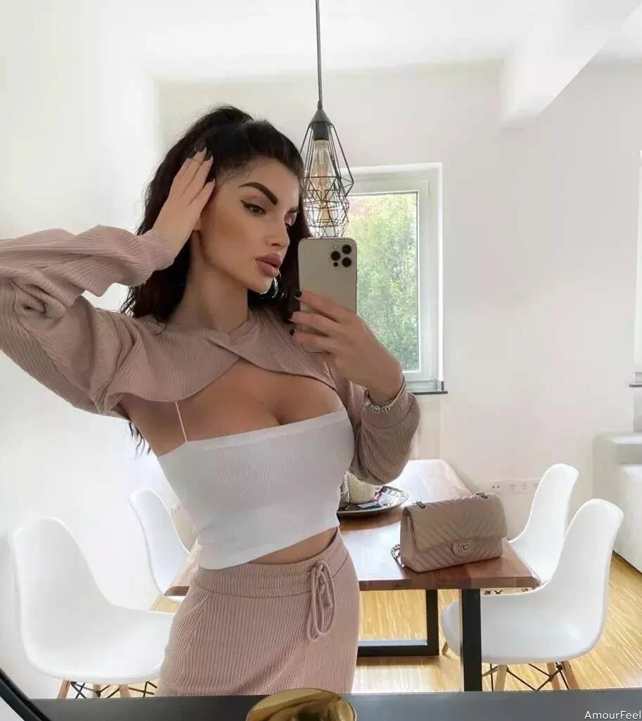 Maja Profile image 4