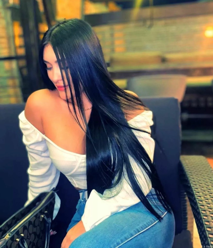 Johanna Profile image 5