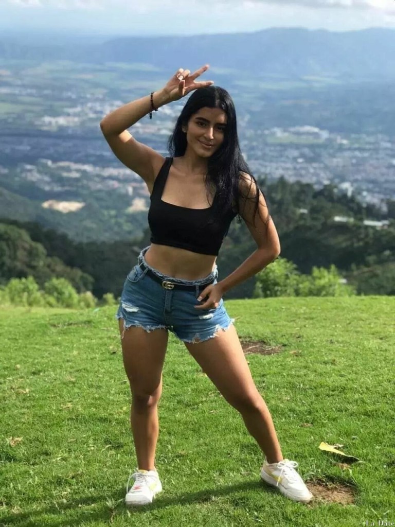 Viviana Profile image 1