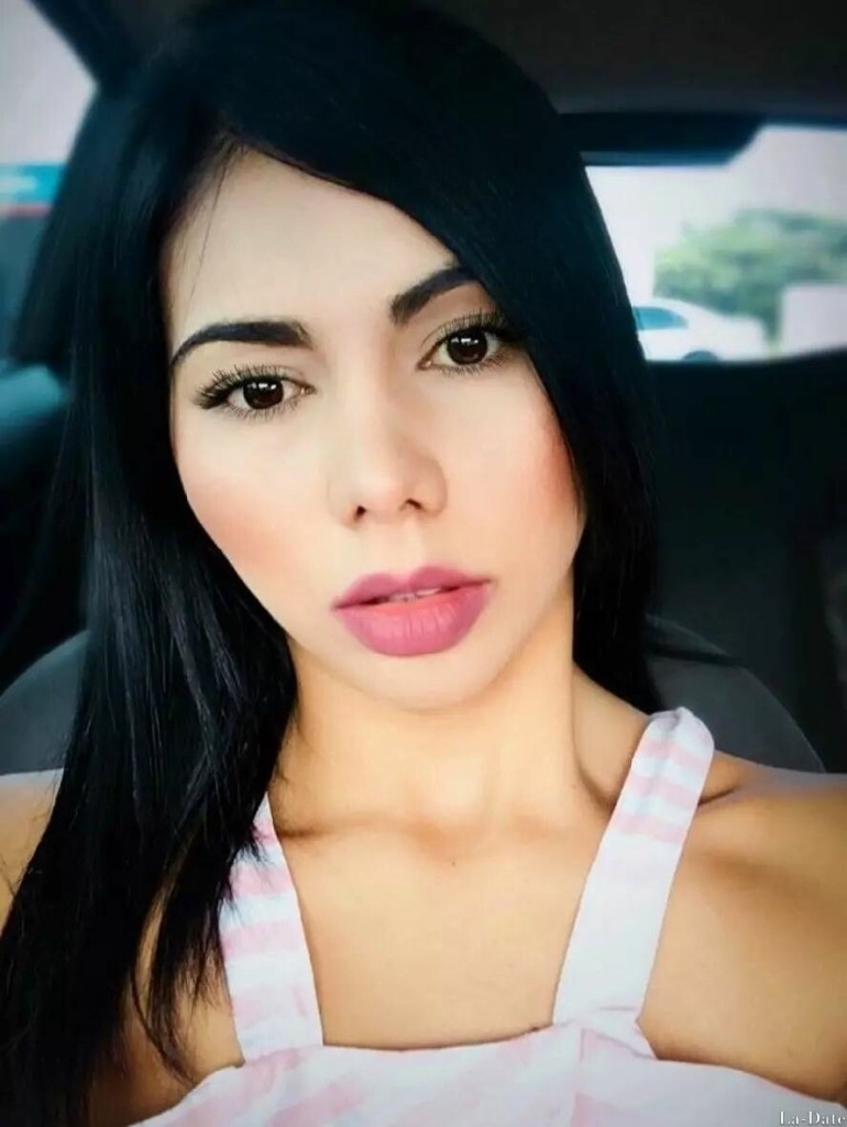 Jacqueline Profile image 6