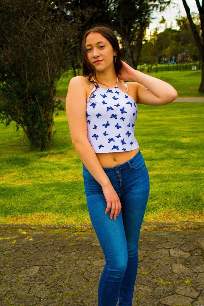Stephanie Profile image 2