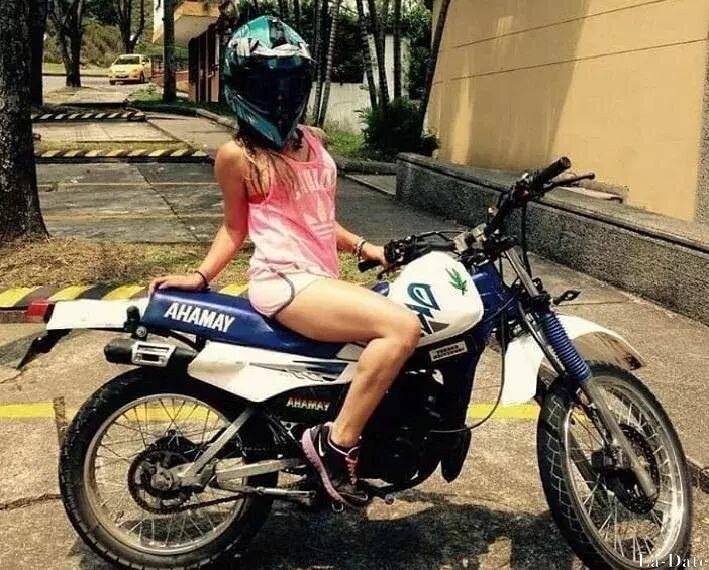 Yanina Profile image 2