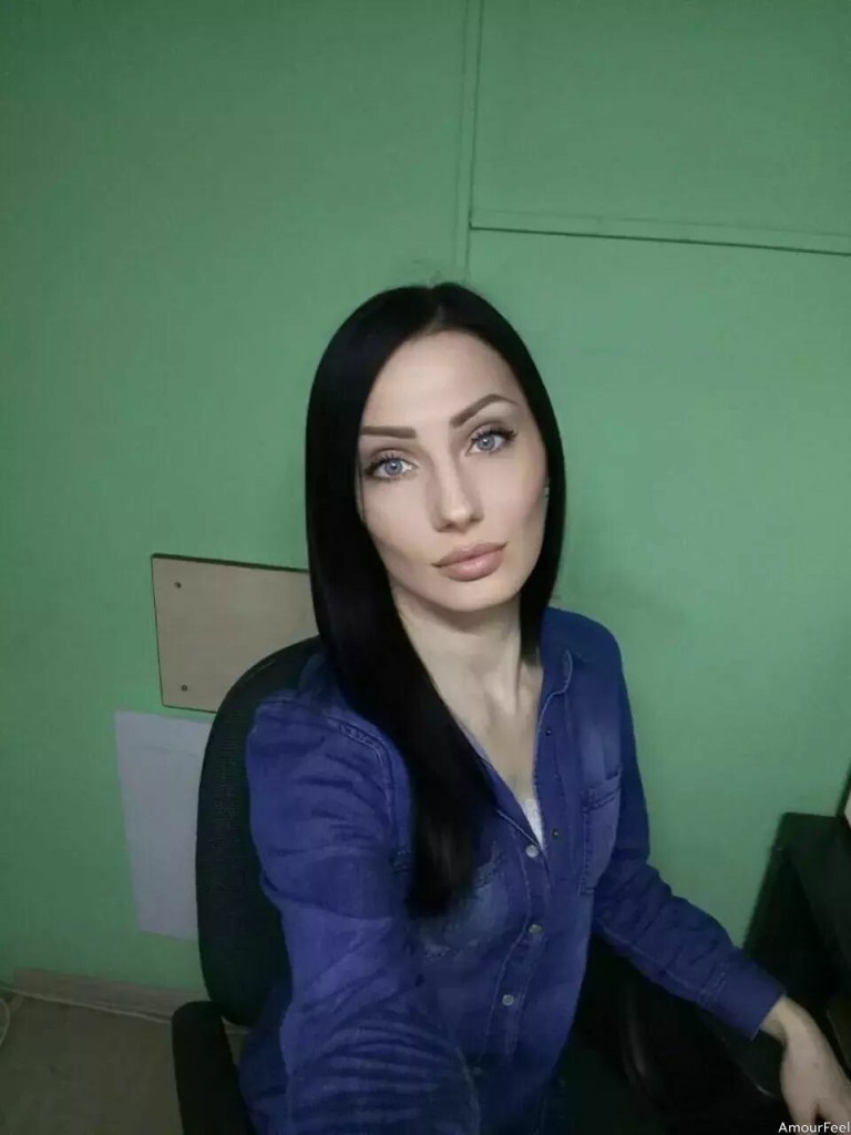 Yuliia Profile image 4