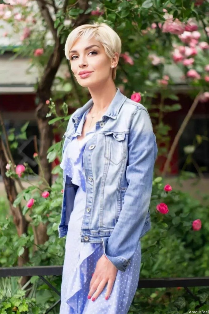 Valeria Profile image 6