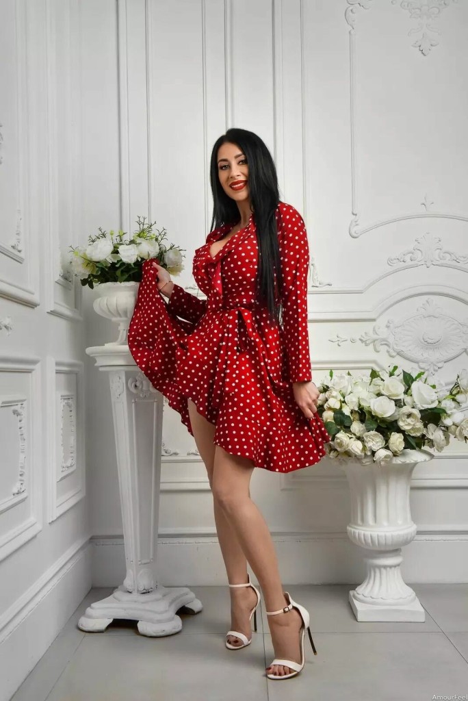 Diana Profile image 6