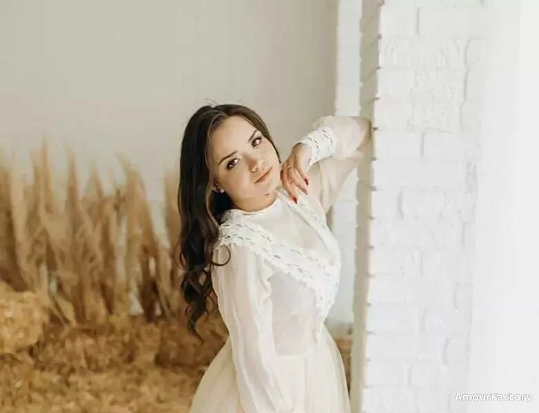 Lyudmila Profile image 1