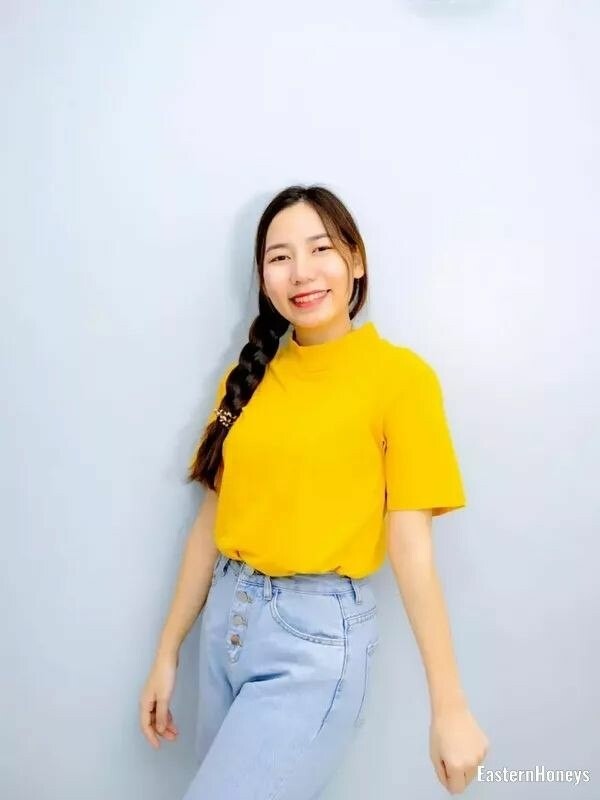 Varatchaya Profile image 5