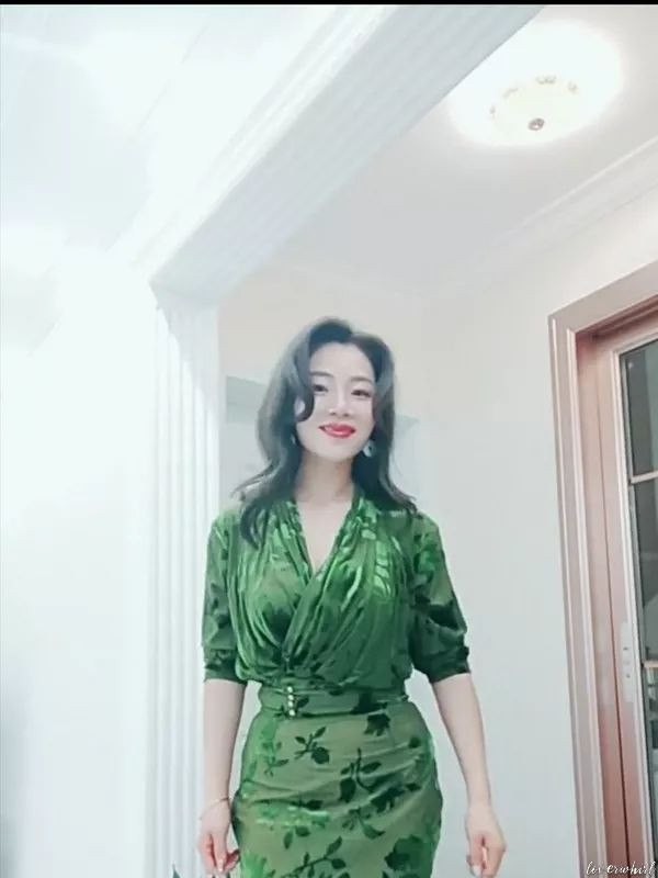 Angela Profile image 3