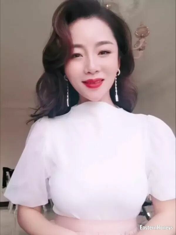 Angela Profile image 1