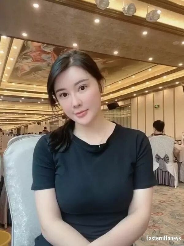 Meng Ying Profile image 2