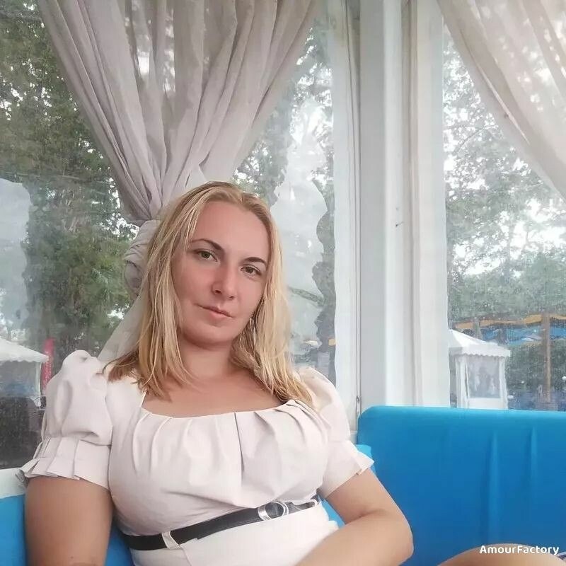 Alisa Profile image 2