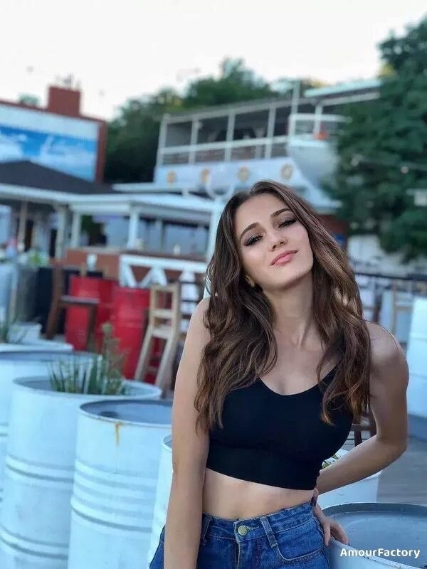 Nverui Profile image 1