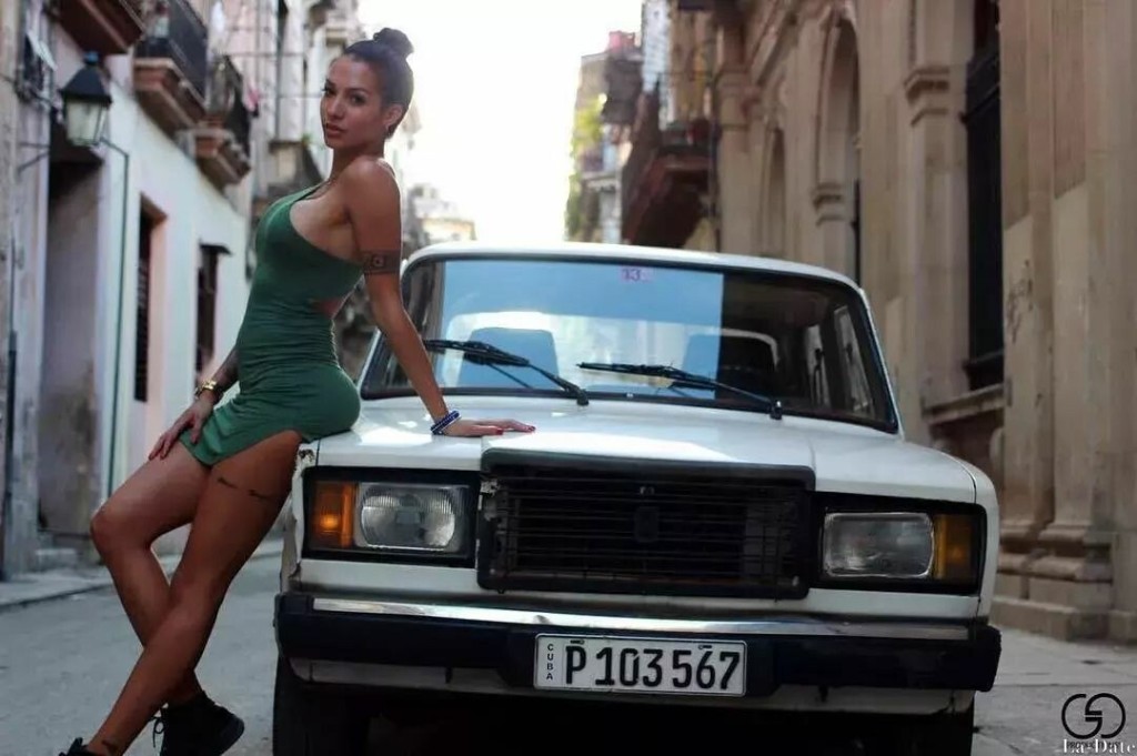 Veronica Profile image 5