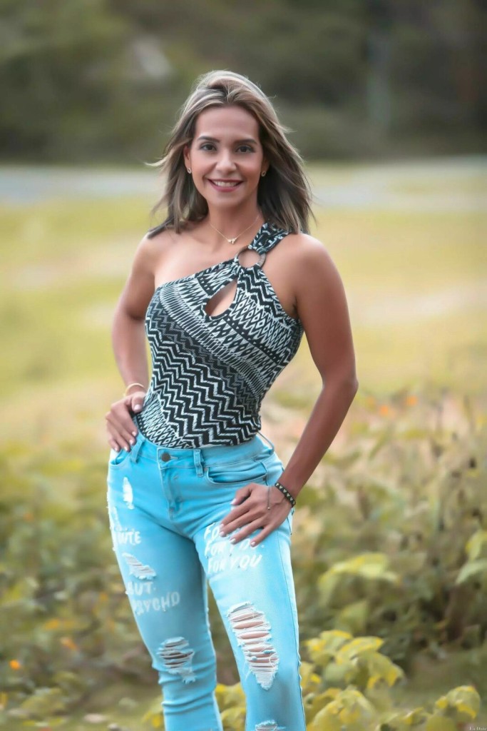 Paola Profile image 1