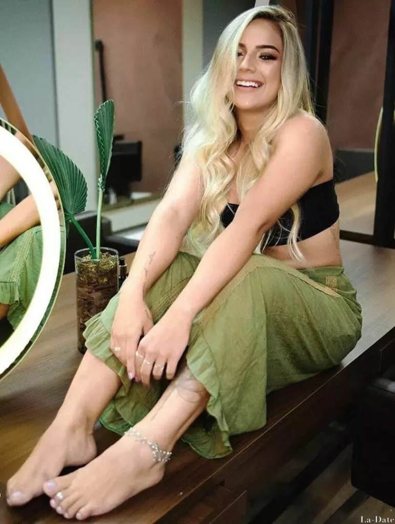 Camila Profile image 5