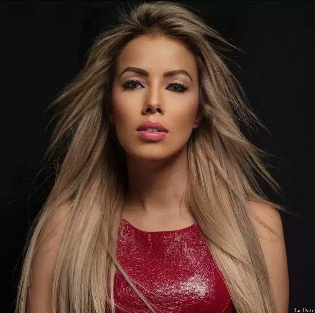 Flor Profile image 5