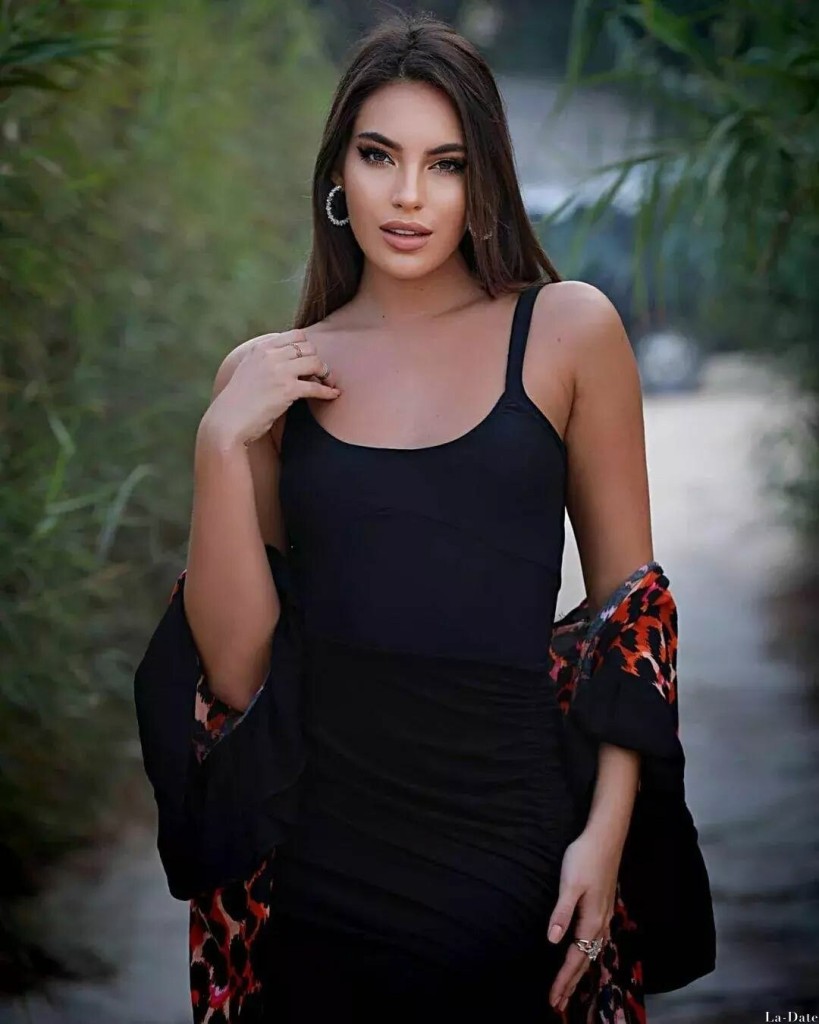 Eliana Profile image 6