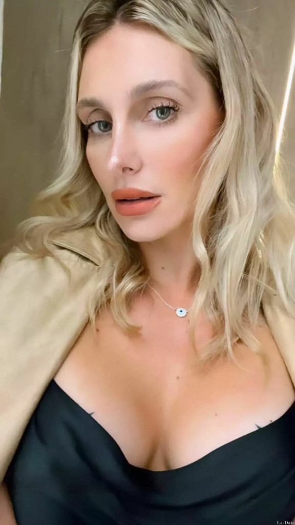 Valentina Profile image 6