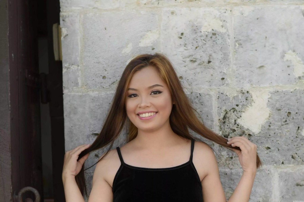 Jenefer Profile image 2