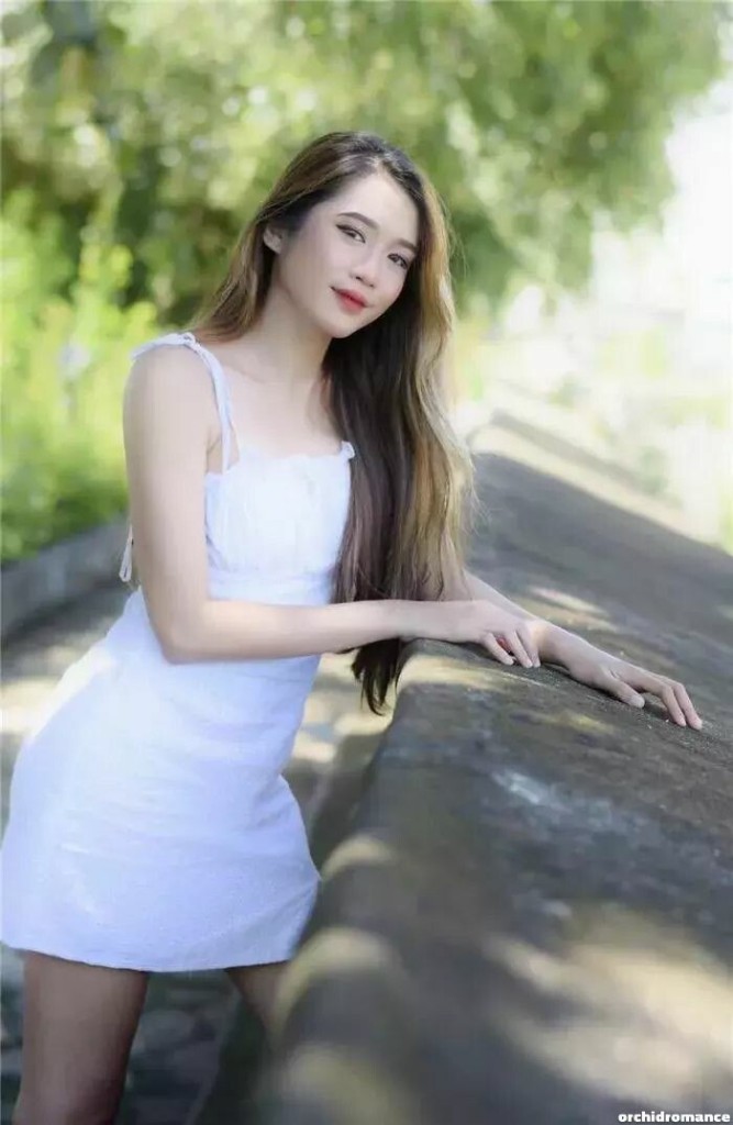 Lorelie Profile image 5