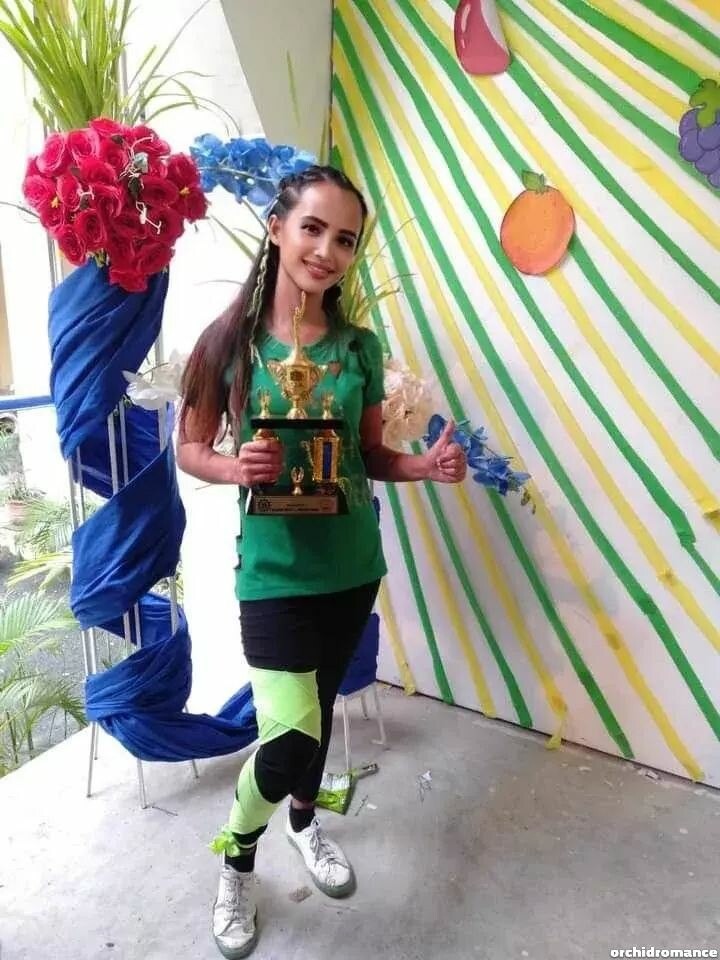 Gladys Profile image 4